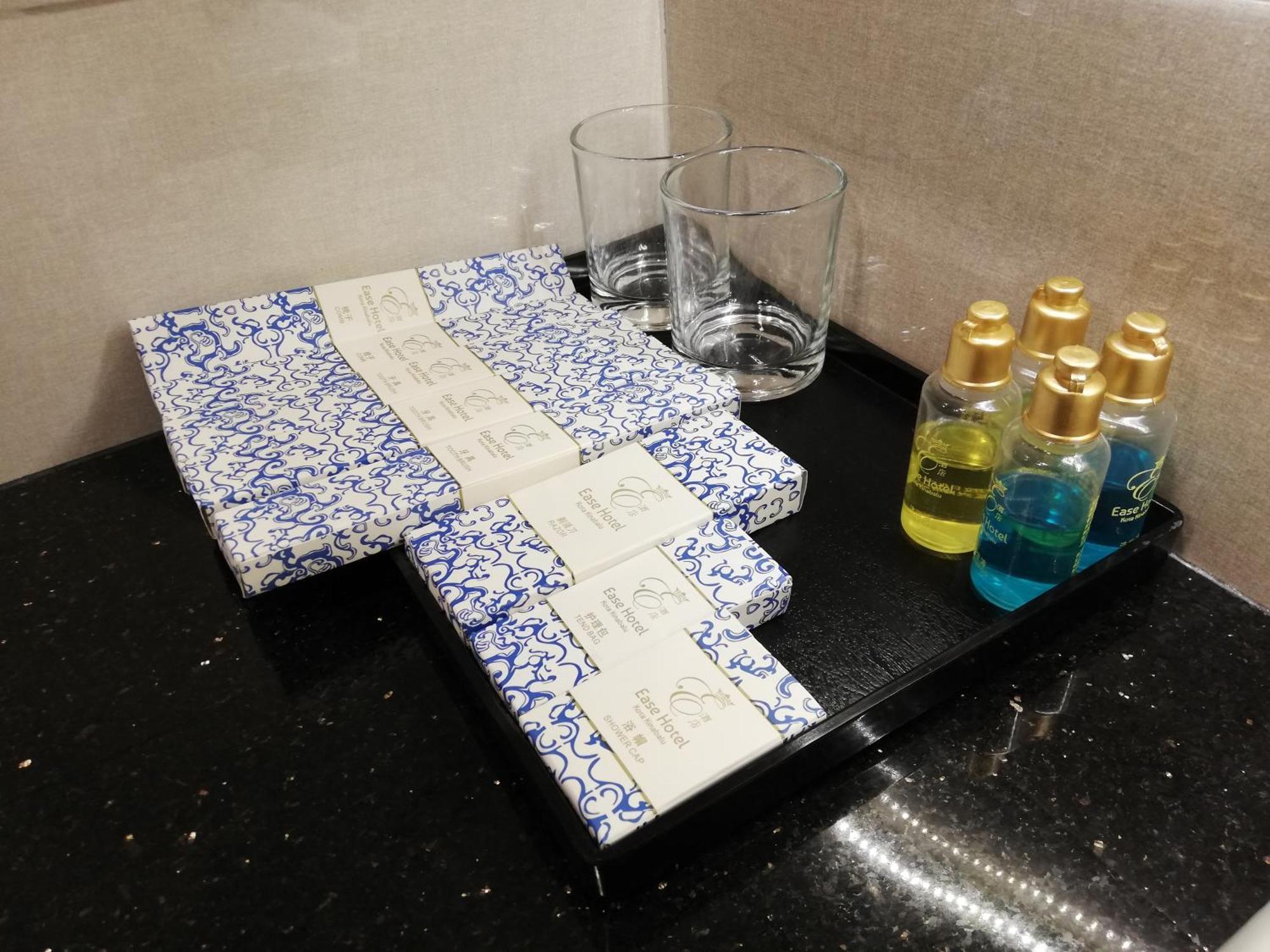 Ease Hotel Кота Кинабалу Екстериор снимка