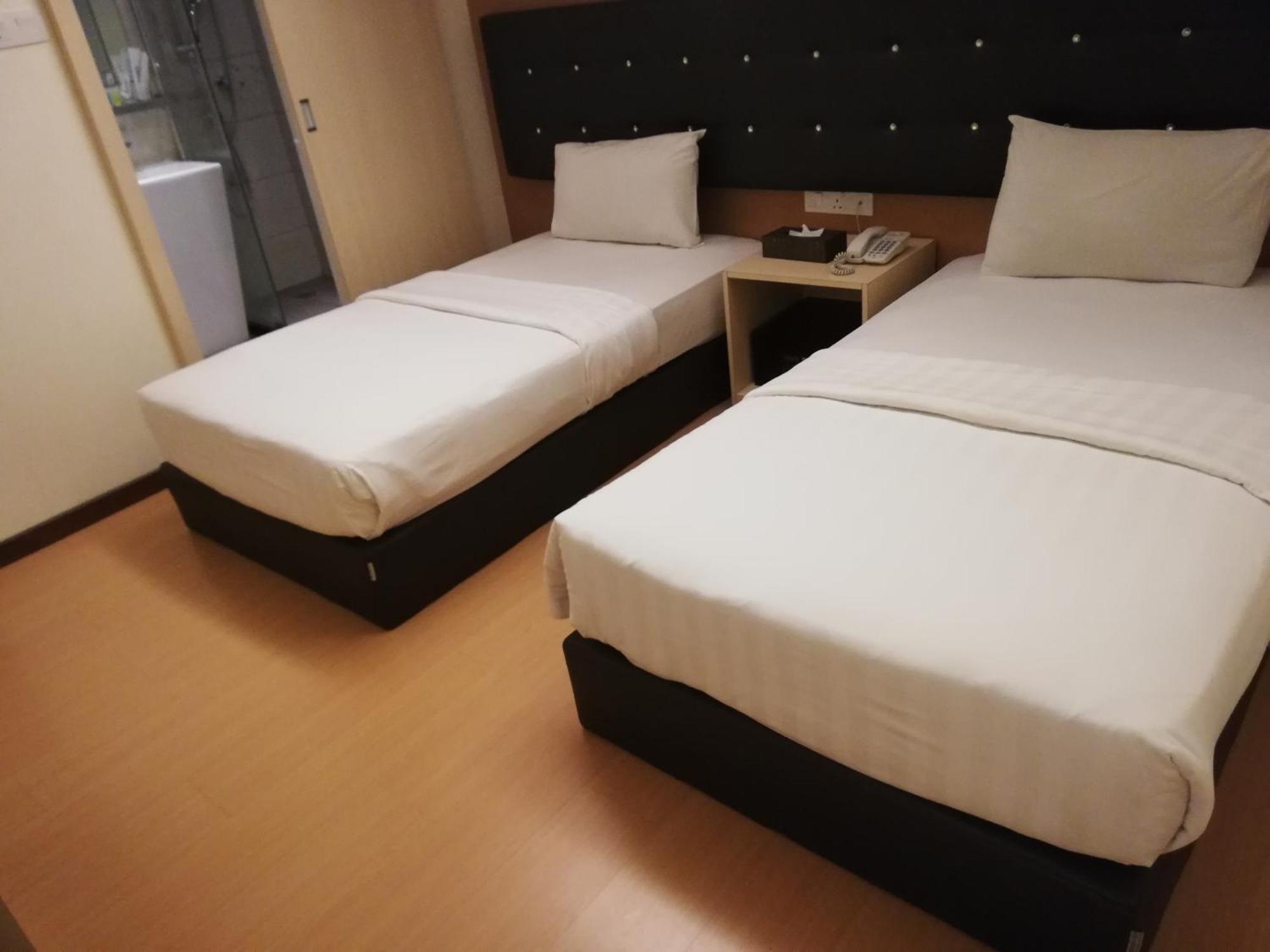 Ease Hotel Кота Кинабалу Екстериор снимка