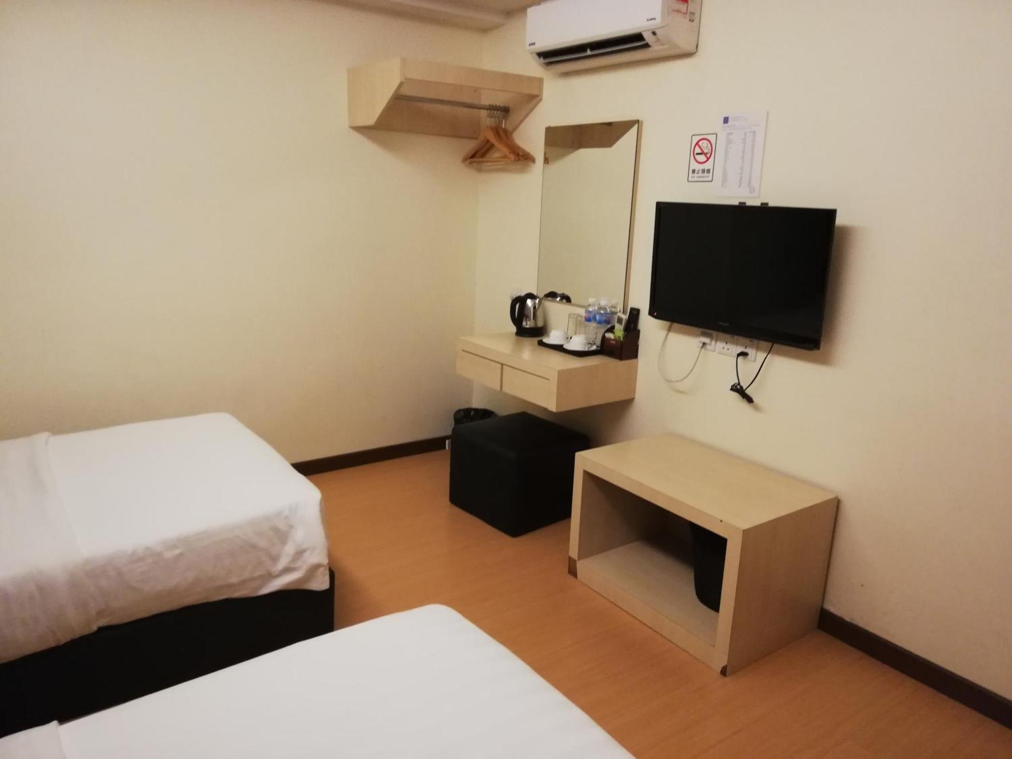 Ease Hotel Кота Кинабалу Екстериор снимка