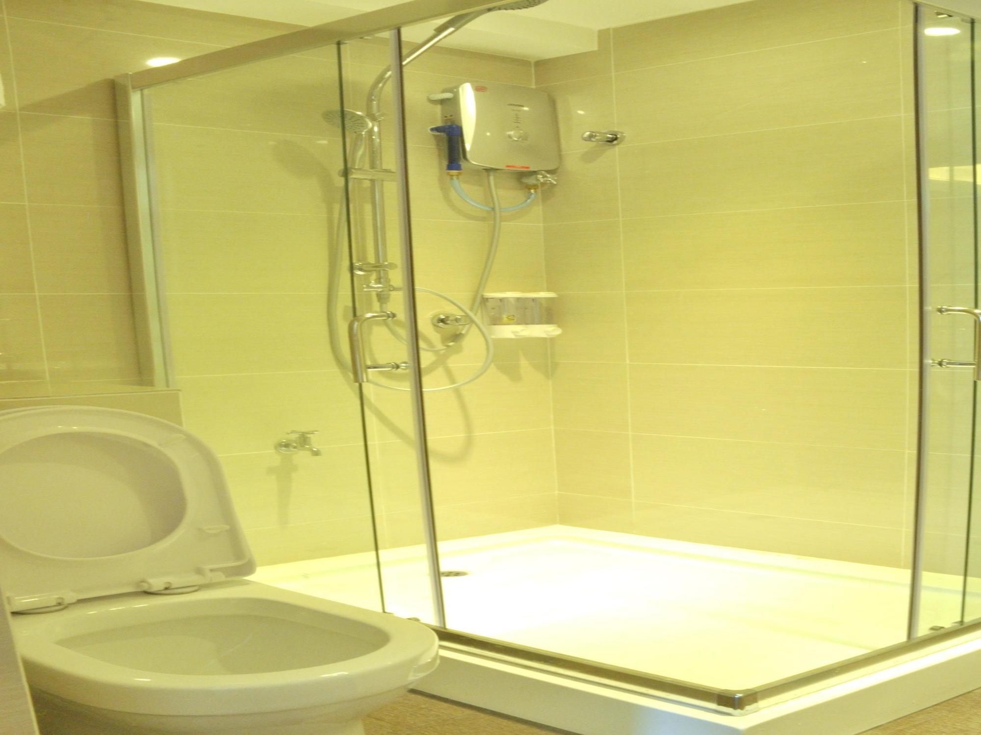 Ease Hotel Кота Кинабалу Екстериор снимка